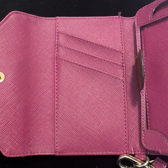 Michael Kors iPhone 5 / 5s Phone Case/Wristlet - Picture 7 of 9